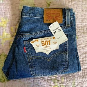 Levi’s 501 skinny!